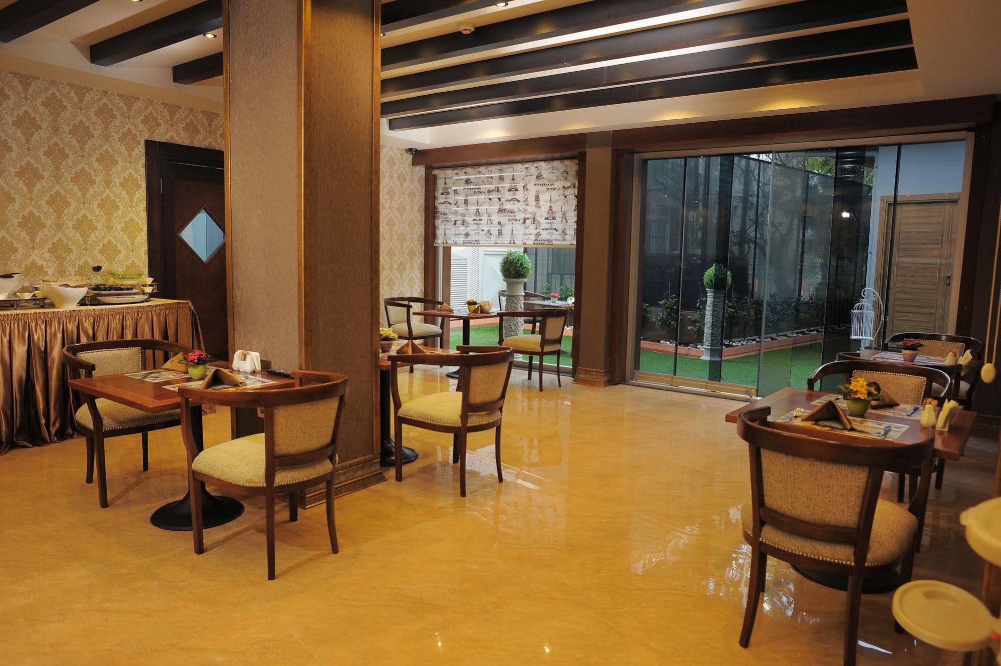Golden Lake Hotel Adana Exterior photo