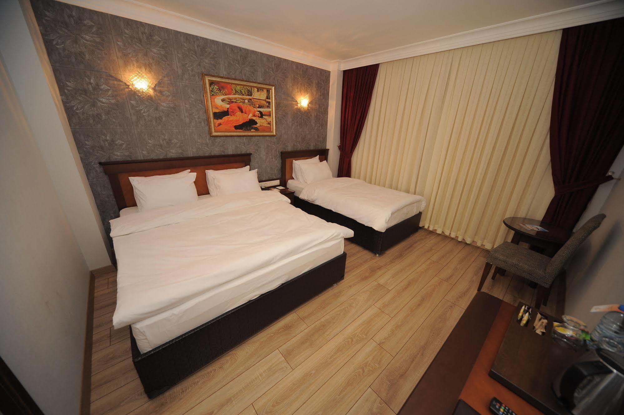 Golden Lake Hotel Adana Exterior photo