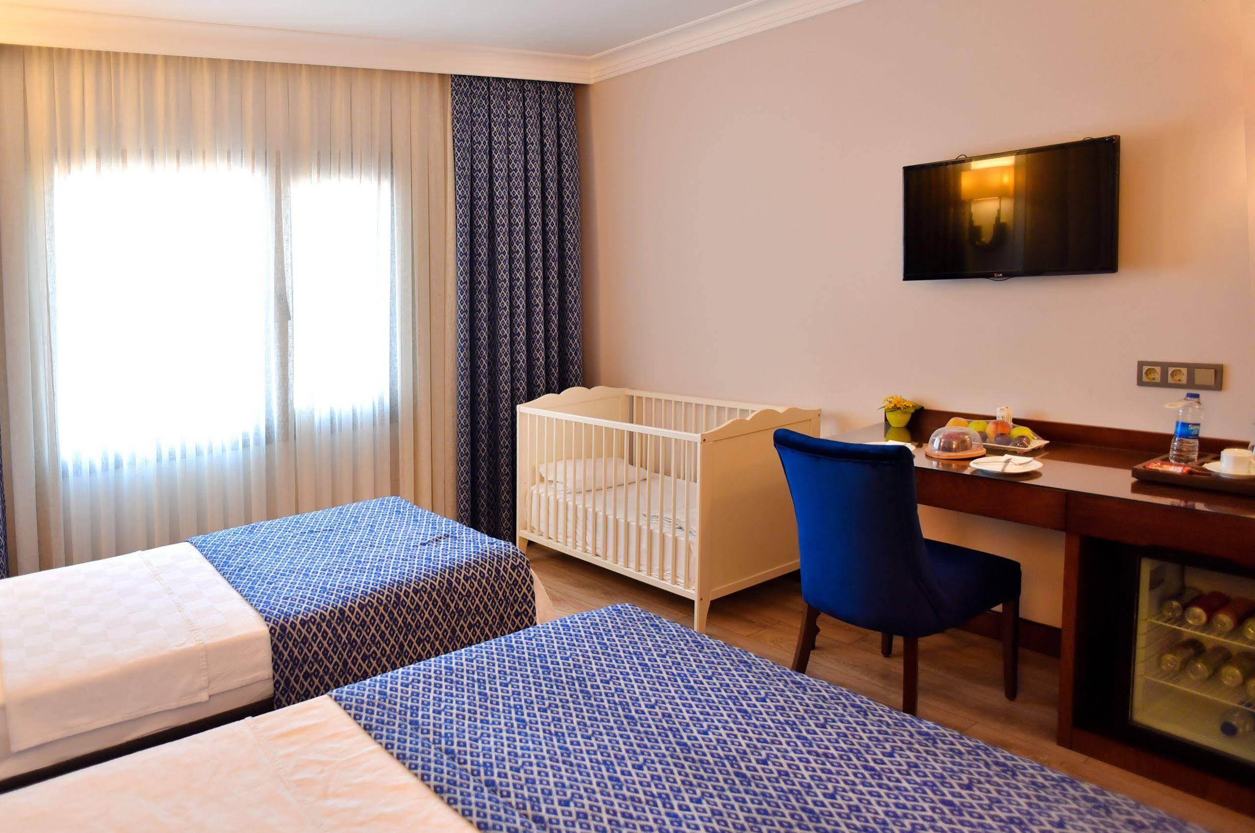 Golden Lake Hotel Adana Exterior photo