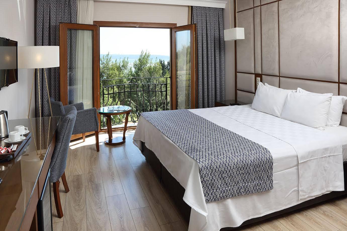 Golden Lake Hotel Adana Exterior photo