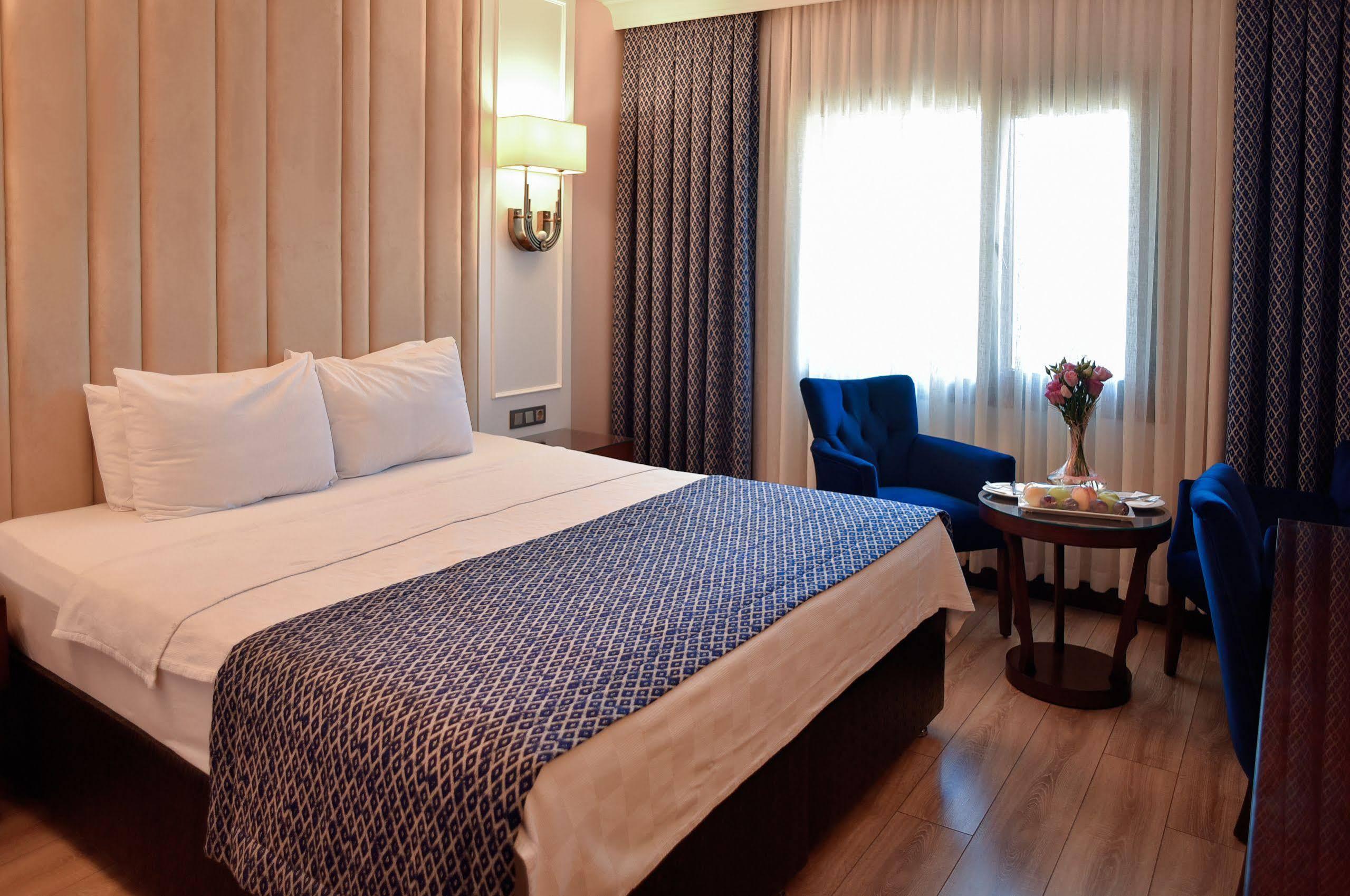 Golden Lake Hotel Adana Exterior photo